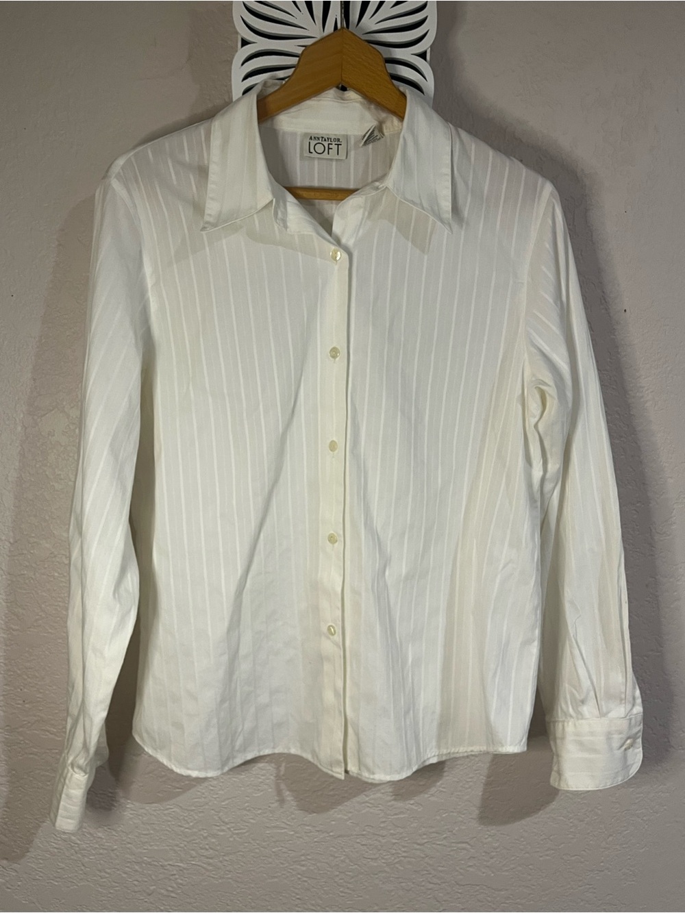 Ann Taylor LOFT Women's White Pinstripe Button-Down Shirt